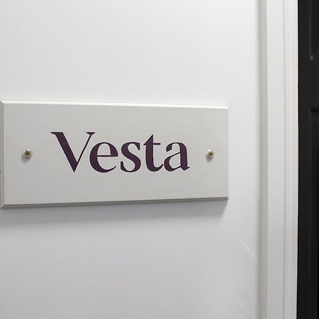 Vesta Central Bath Apartment Exterior foto